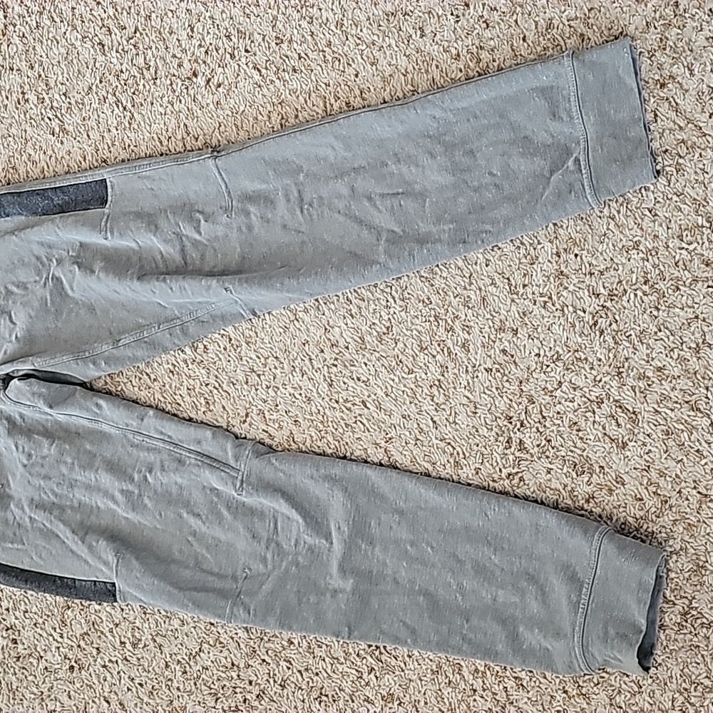 Lululemon Joggers - Picture 3 of 12